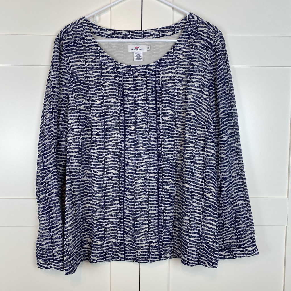 Vineyard Vines Silk Blouse Size 16. Euc.